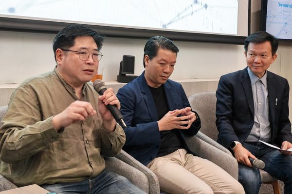 นักข่าวไอที